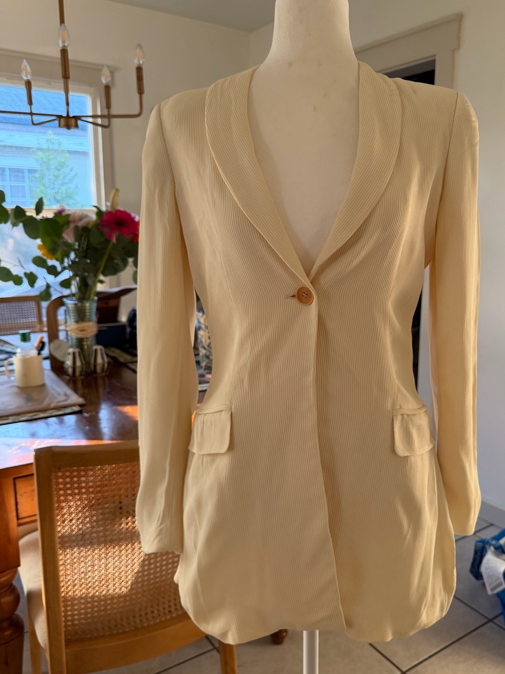 Vintage Women’s Emporio Armani Blazer Jacket Made in Italy Ivory Ribbed IT 38